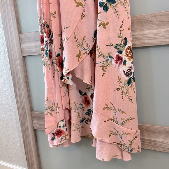 🔥 5 for $25 | Asymmetric Pink Floral Wrap Dress | Size 1X (Runs Small) - Picture 5 of 11